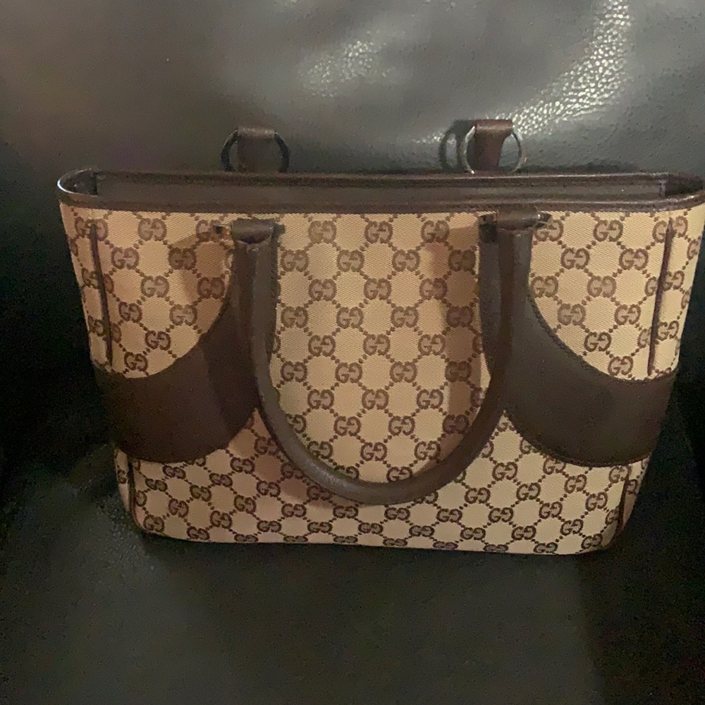 Authentic Gucci O Ring Tote in brown